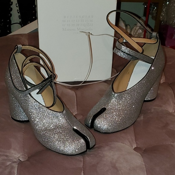 Margiela Glitter Tabi Mary Jane Pumps 